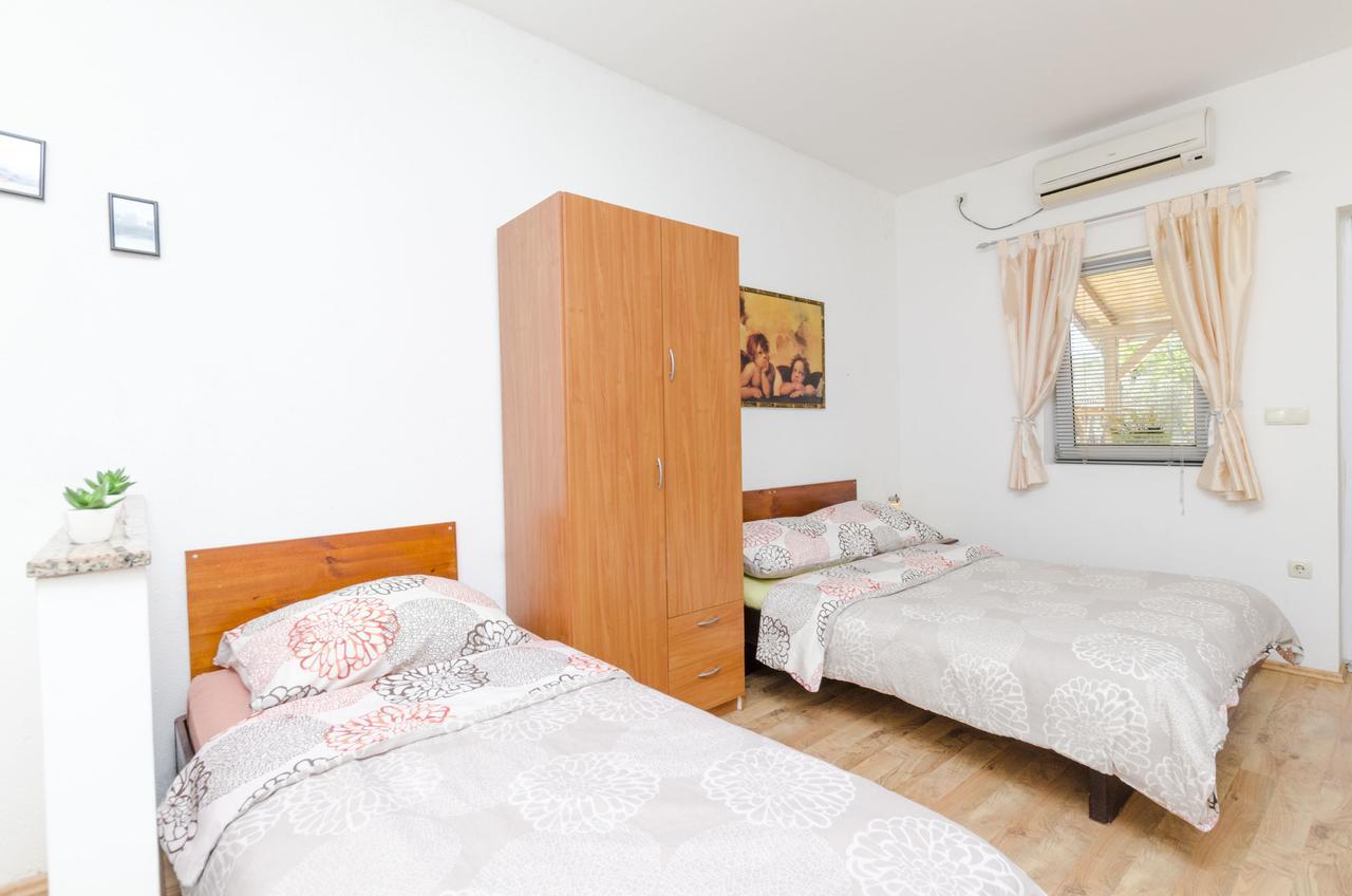 Apartments Ivana Нин Экстерьер фото